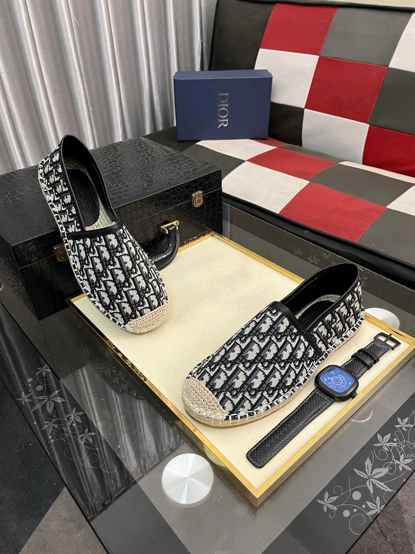 Men's shoes 💰400⌚️⌚️Dior men's latest slip-on Loaf casual fisherman's shoes ✔️The original version is available simultaneously at the counter and is a one-to-one replica🎩Material: Italian imported waterproof fabric, pure hand-pulled strings, raw rubber breathable outsole, lining breathable and comfortable lambskin, 100% comfortable density, original rubber outsole wear-resistant ✔️Code number: 38-44, you deserve it, (Note: 45 and 46 can be customized, non-refundable and non-exchangeable)